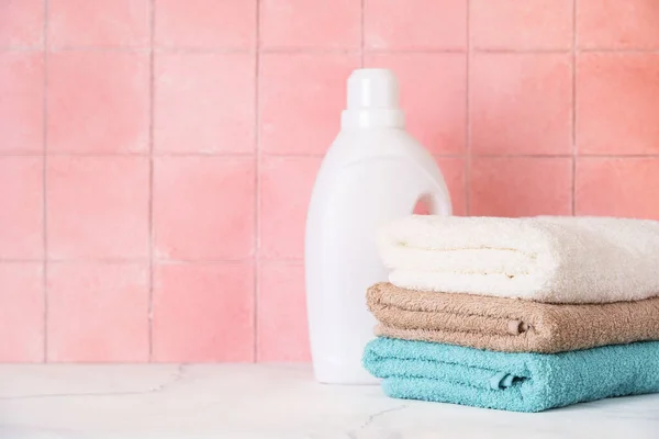 Clean Towels Detergent Laundry Bathroom Tile Wall — Stock Photo, Image