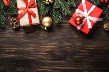 Noel arkaplanı. Noel hediyesi ve tatil süslemeleri. Düz görünüm.