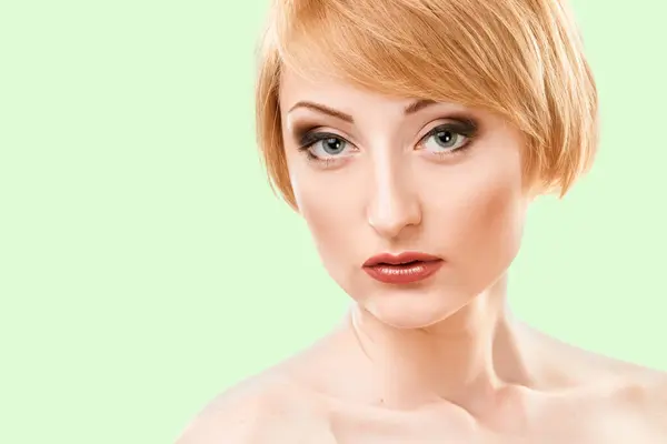 Mulher Sensual Bonita Com Maquiagem Profissional Isolada Sombra Chá Fundo Imagens Royalty-Free