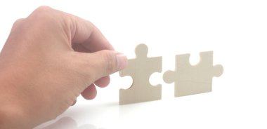 Yapbozu bağlıyorum. İş çözümleri başarı ve strateji kavramı