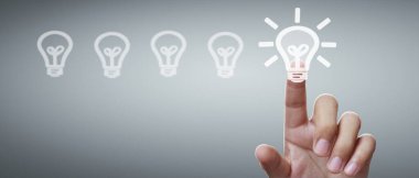 Dokunmatik ekran arayüzü sosyal ağ yapısına elle bas