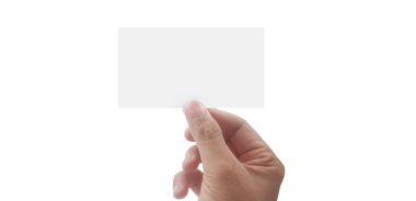 Boş kart minimalisti, dijital içerik stüdyo ortamını yakın çekim görüntü markalaştırma kavramını ayarlıyor