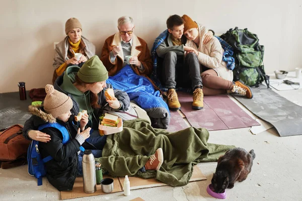 High Angle View Group Refugees Hiding Shelter Together Covered Blankets — Stock Photo, Image