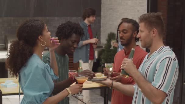 Medium Slowmo Group Young Fancy Multiethnic Friends Clinking Glasses Beer — Stock Video