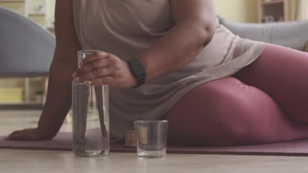 Cropped Shot Unrecognizable African American Size Woman Drinking Water While — Stock Video