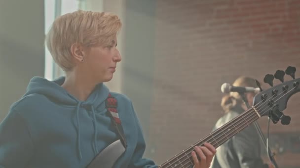Young Caucasian Woman Modern Rock Band Playing Electric Guitar While — Stock Video