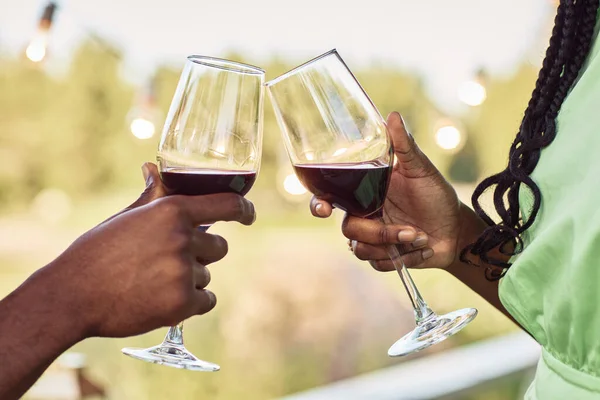 Close Black Young Couple Toasting Enjoying Glass Wine Terrace Romantic — Stock Photo, Image
