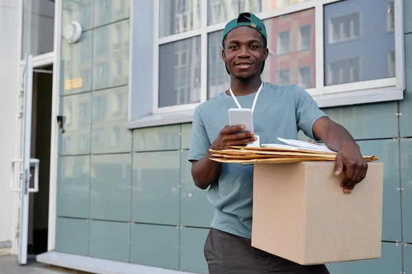 Waist Portrait African American Delivery Worker Holding Box Smiling Camera — Stock Photo, Image