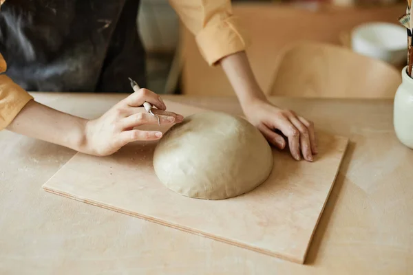 Warm Toned Close Female Artist Shaping Handmade Ceramic Bowl Pottery — Stock Photo, Image