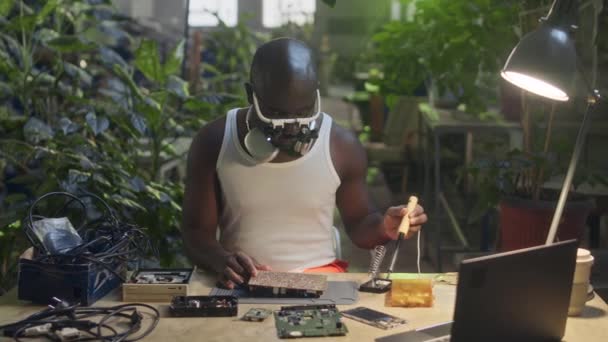 Waist African American Male Technician White Undershirt Headband Magnifier Assembling — Stock Video