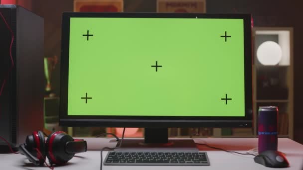 Zoom Out Nessuna Gente Sparato Computer Con Schermo Chiave Verde — Video Stock