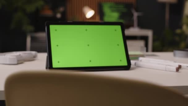 Zoom People Shot Chroma Key Green Screen Digital Tablet Office — Stock Video
