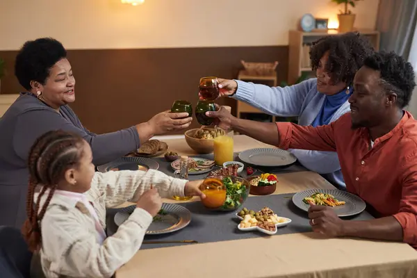 Portrait Three Generation African American Family Enjoying Dinner Together Cozy — Stock Photo, Image