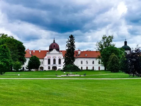 İmparatoriçe Sissi 'nin Godollo' daki sarayı.