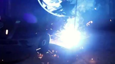 Kaynak makinesi nasıl çalışıyor. Kavganın kıvılcımı