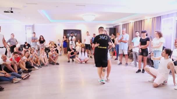 Charkiw Ukraine Menschen Tanzen Animation Auf Einer Party Und Paaren — Stockvideo