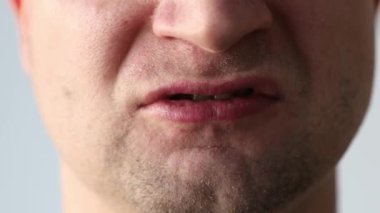  İnsan duygularının yakın plan portresi.