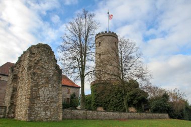 Bielefeld 'deki Sparrenburg Kalesi' nin panoramik manzarası. Yüksek kalite fotoğraf