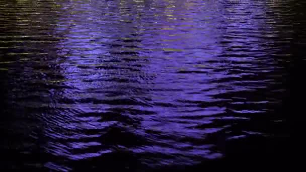 Night Sea Water Waves Reflects Bright Street Colorful Light Close — Stok video