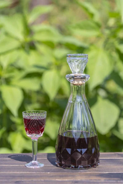 Homemade Cherry Brandy Glasses Glass Bottle Wooden Table Summer Garden — Φωτογραφία Αρχείου