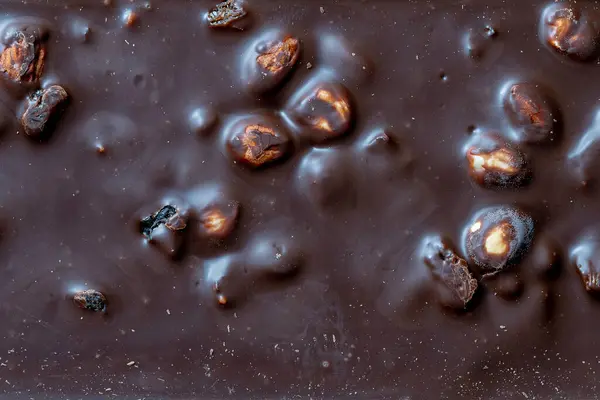 Chocolate Escuro Com Passas Amêndoas Avelãs Close — Fotografia de Stock
