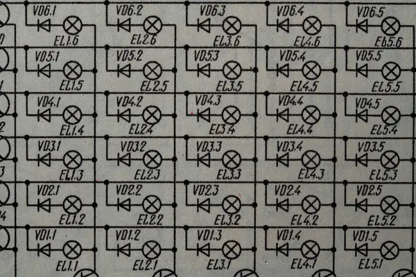 ヴィンテージ紙の電気図に印刷された古いラジオ回路は 電気産業の背景として ソビエト連邦の電気無線計画 ストックフォト