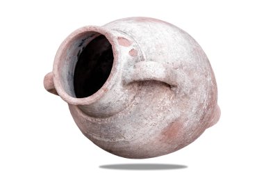 Beyaz arka planda izole edilmiş antika seramik dekoratif amfora