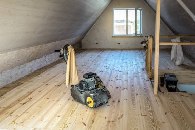 Zemin tamiri için profesyonel zımpara makinesi. Sanayi teması