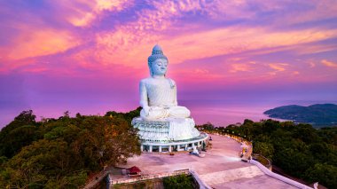 Phuket Adası, Tayland, Asya 'daki Büyük Buda' da gün doğumu manzarası