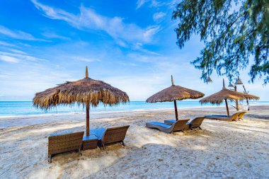 Lanta Adası veya Koh Lanta, Krabi Eyaleti, Tayland, Asya 'da turistler için Bambu köşkü