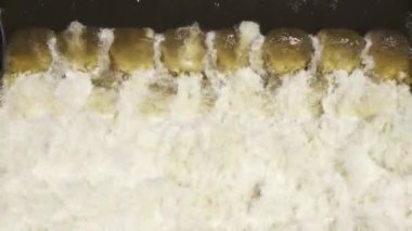 Yağmur mevsiminde kanallardan denize su akışını hızlandırarak şehirde sel baskınını önleyin.