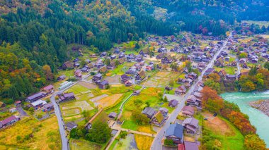 Shirakawa Köyü Sonbaharda, Japonya