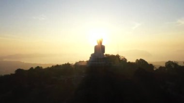 Büyük Buda Phuket, Phuket şehrinin, Tayland 'ın, Asya' nın bir bakış açısıdır..