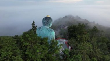 Büyük Buda, Wat Phra Doi Phra Chan (Daibutsu) Mae Tha, Lampang Eyaleti Tayland, Asya