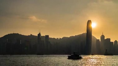 Victoria Limanı, Hong Kong 'da gün batımı zamanı.