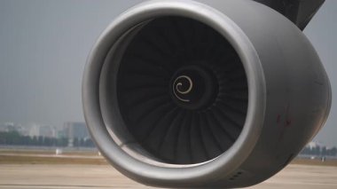 Uçak motoru türbini, Hava Kuvvetleri hava yakıt ikmali.