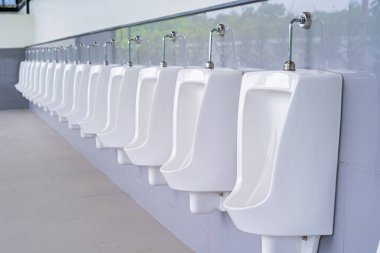 Umumi tuvalette klozet