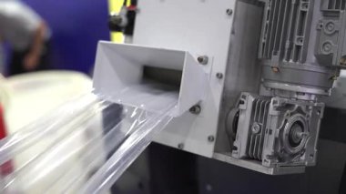 Sanayi tesislerindeki plastik pelet üretim makinelerinin plastik pelet üretim süreci