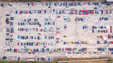 Otoparktaki en iyi araba.