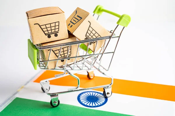 ショッピングカートのロゴとインドの旗を持つボックス インポートエクスポートショッピングオンラインまたは電子商取引金融配達サービスストア製品出荷 サプライヤーコンセプト — ストック写真