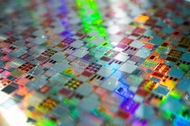 Tümleşik devre yarı iletken üretimi için silikon gofret.