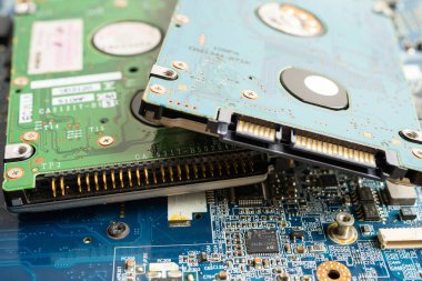 Not defteri, elektronik, bilgisayar donanımı ve teknoloji konseptinin onarılması ve yükseltilmesi.