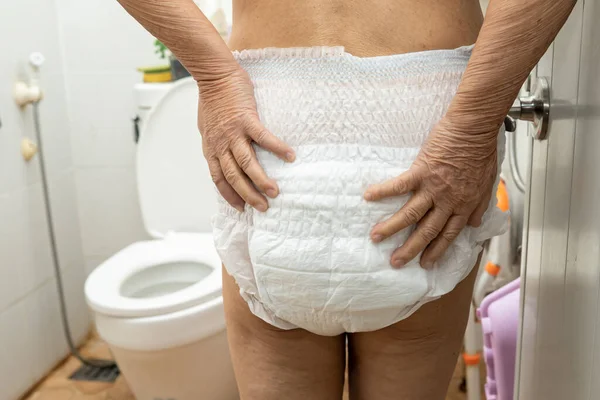 Asian Senior Woman Patient Wearing Incontinence Diaper Hospital Healthy Strong — Stockfoto