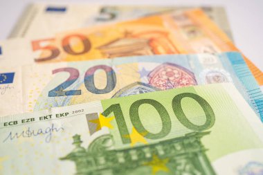 Euro banknotu, Avrupa parası, ekonomi finansmanı ticaret yatırım kavramı.