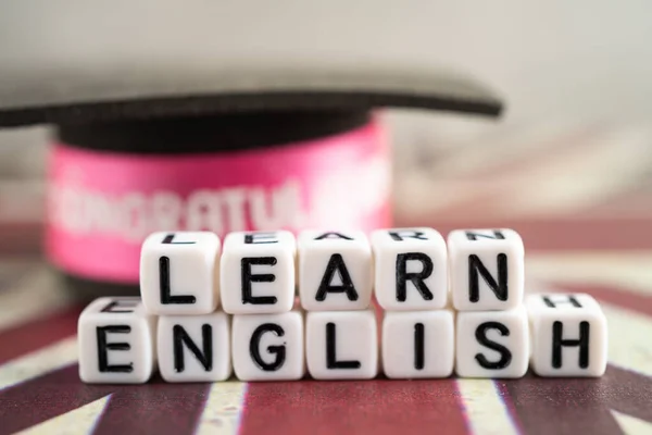 Sala De Aula De Inglês Na Escola Foto de Stock - Imagem de mesa