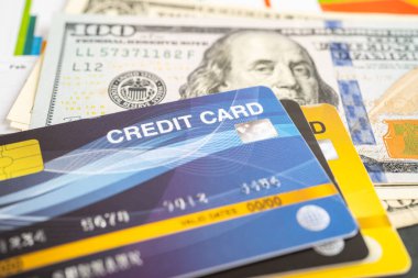 Grafik tablosundaki kredi kartı modeli. Finans geliştirme, Bankacılık Hesabı, İstatistik, Yatırım Analitik Araştırma Veri Ekonomisi, Borsa Ticareti, Ticaret Şirketi Konsepti.