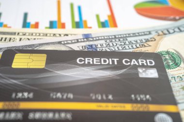 Grafik tablosundaki kredi kartı modeli. Finans geliştirme, Bankacılık Hesabı, İstatistik, Yatırım Analitik Araştırma Veri Ekonomisi, Borsa Ticareti, Ticaret Şirketi Konsepti.
