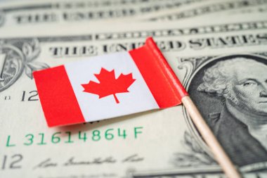 ABD dolar banknotları üzerinde ABD Kanada bayrağı, ihracat finans sektörü konsepti.