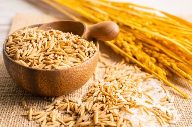 Altın tahıl tarım çiftlik ile yasemin beyaz pirinç.