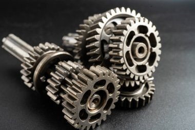 Çarklar ve dişliler, saat mekanizması, pirinç metal motor endüstrisi.